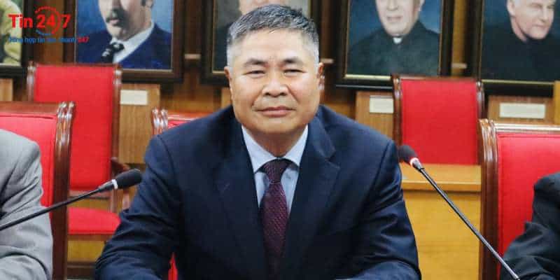 Nguyên Chủ Tịch Quốc Hội Nguyễn Thị Kim Ngân Nhận Huân Chương